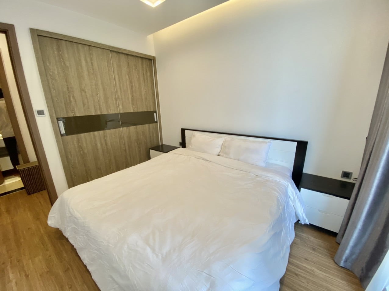 Căn Hộ 1 Phòng Ngủ Vinhome Metropolis Có Ban Công Và Nội Thất Cao Cấp