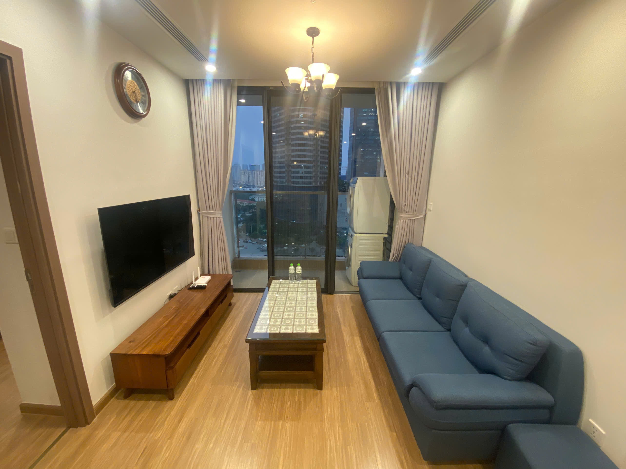 Cho thuê căn hộ cao cấp Vinhomes Skylake – 100m², 2N2VS, tầng cao Phạm Hùng, Hà Nội
