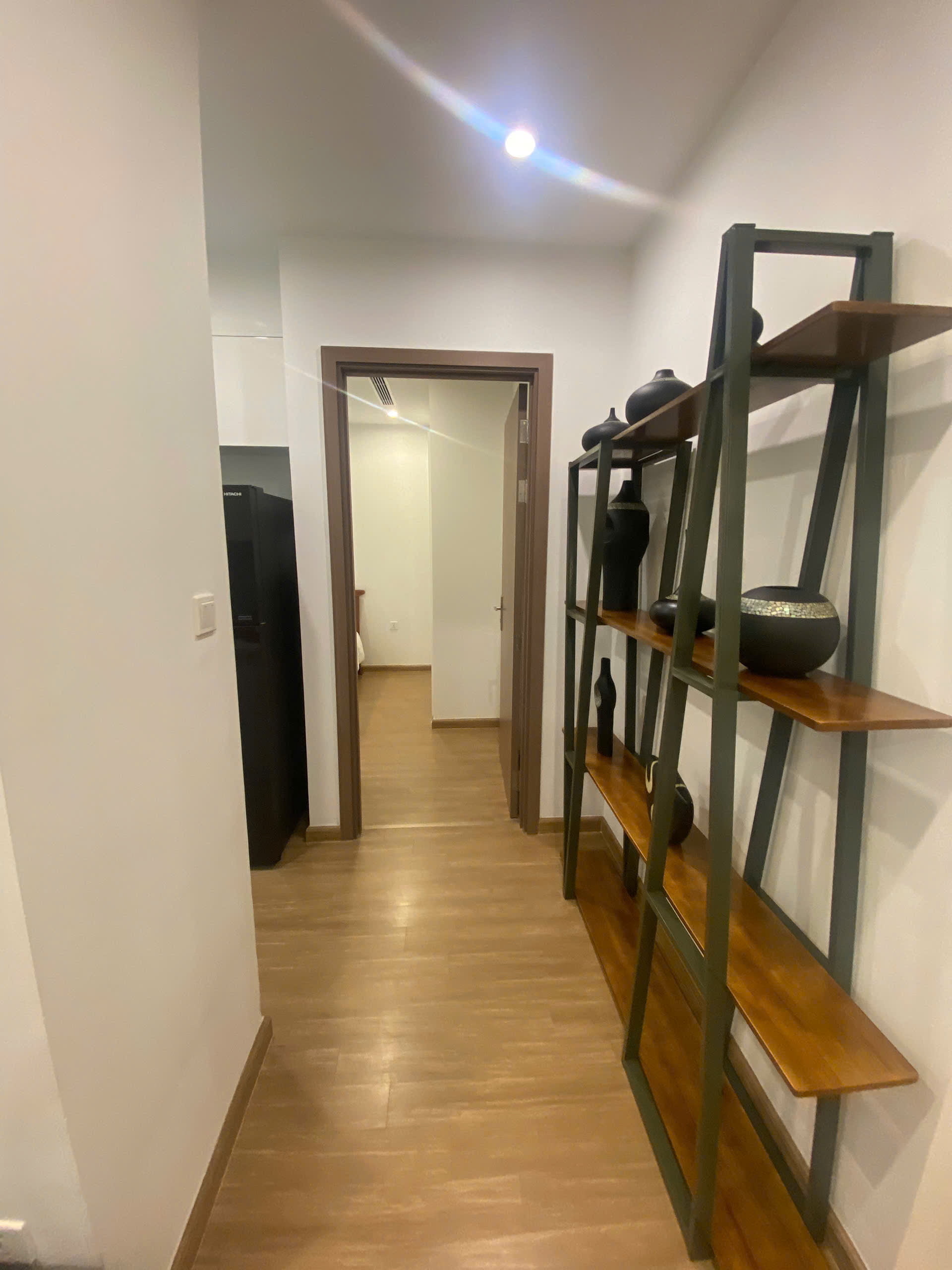 Cho thuê căn hộ cao cấp Vinhomes Skylake – 100m², 2N2VS, tầng cao Phạm Hùng, Hà Nội