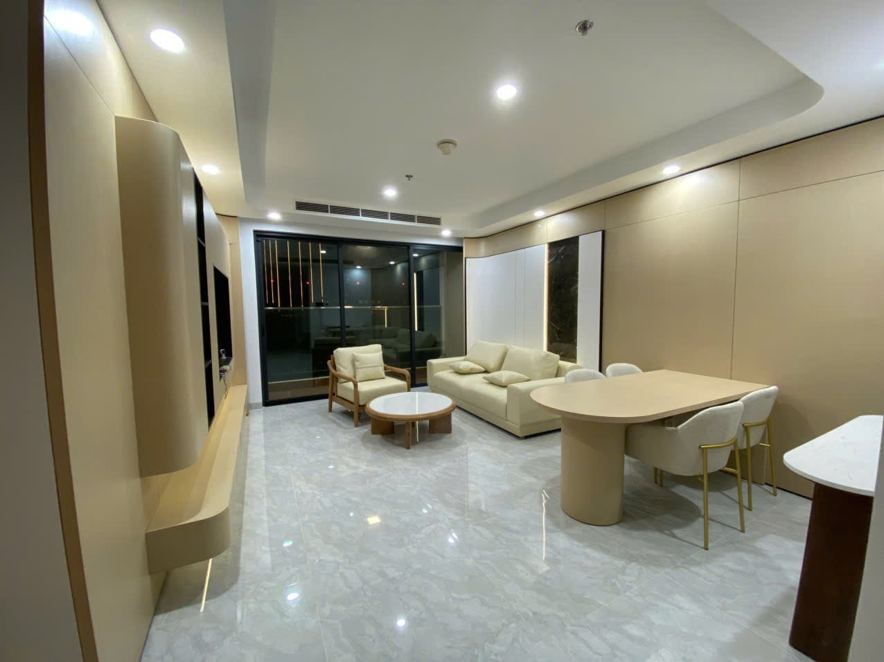 Cho thuê căn hộ 2 ngủ tại tòa Westlake Tây Hồ