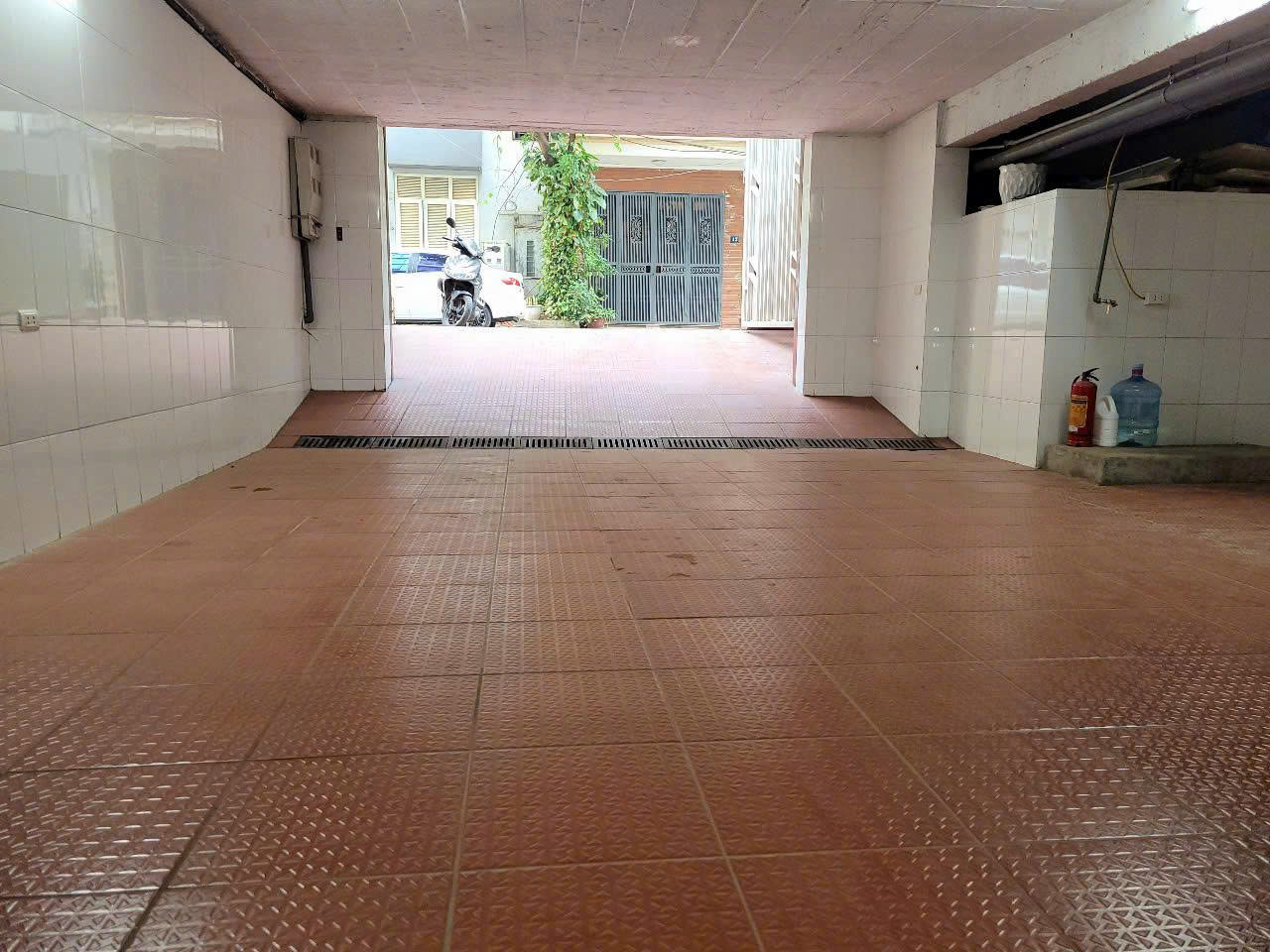 Cho thuê mặt bằng kinh doanh, sàn văn phòng mới trong tòa nhà tại 80 Trung Kính
