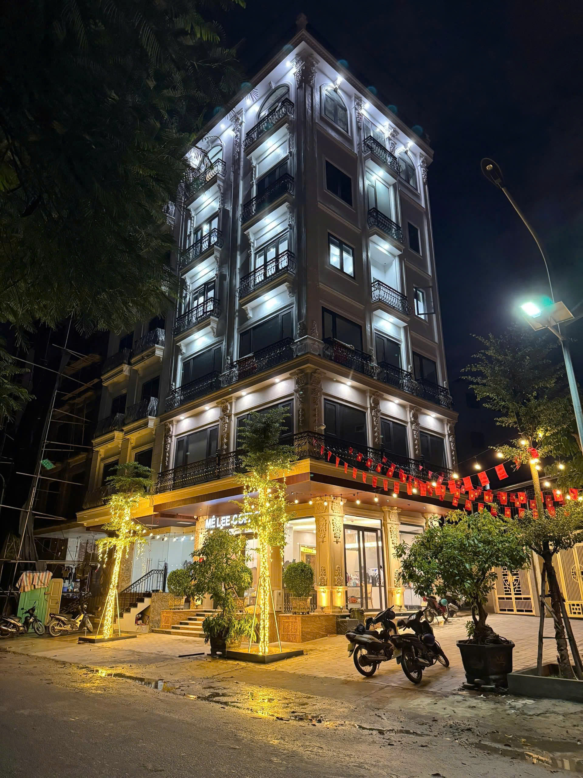 Cho thuê mặt bằng kinh doanh, sàn văn phòng mới trong tòa nhà tại 80 Trung Kính